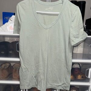 Universal thread Mint V-Neck Tee